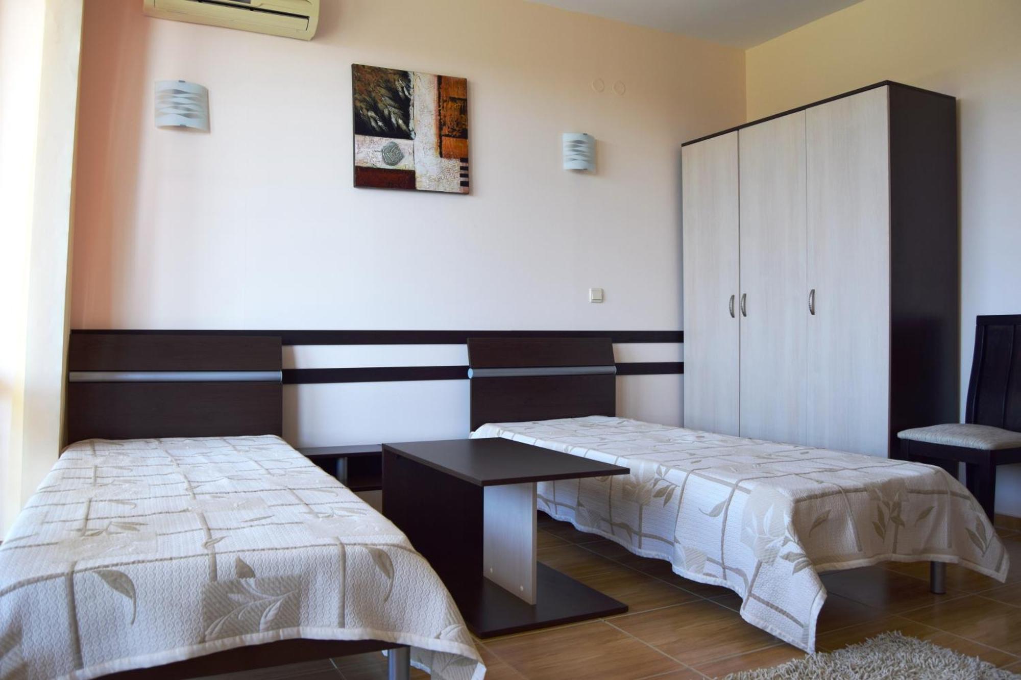 Bright Studio With Parking & Pool 圣弗拉斯 外观 照片
